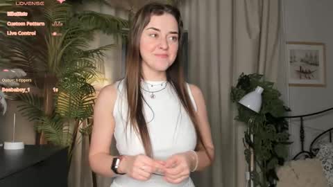 Snapshot of laura_mutti chatting on 11-24-25, 03:45 Samantha online show from 11-24-25, 03:45