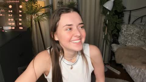 Snapshot of laura_mutti chatting on 11-30-25, 03:16 Samantha online show from 11-30-25, 03:16