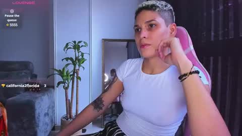 Laura Rose online show from 12-20-24, 11:32