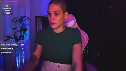 Laura Rose online show from 12-22-24, 11:20