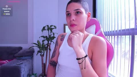 Laura Rose online show from 12-30-24, 03:02