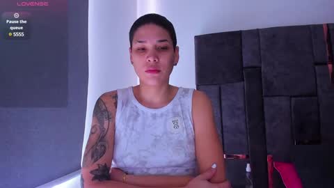 Laura Rose online show from 02-02-25, 01:41