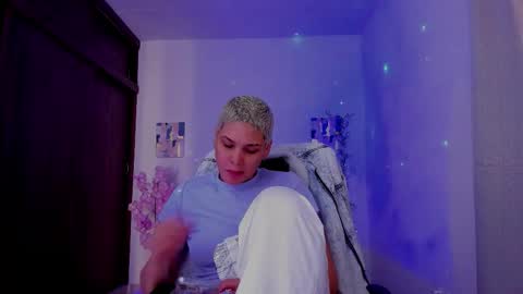 Laura Rose online show from 09-26-25, 02:21