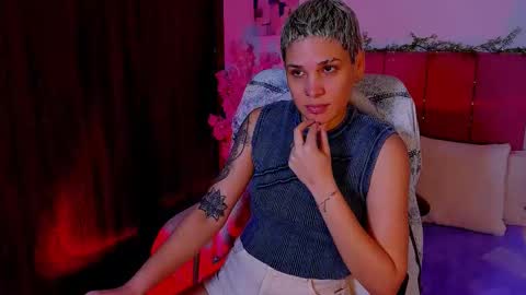 Laura Rose online show from 10-17-25, 12:25