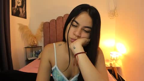 LAURA SOE online show from 12-21-24, 02:15