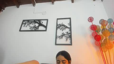 LAURA SOE online show from 03-08-25, 08:03