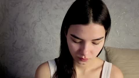 Laura online show from 03-06-26, 08:33