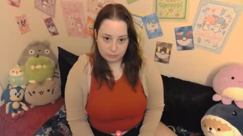 Snapshot of laurachan chatting on 12-25-24, 10:37 LauraChan online show from 12-25-24, 10:37
