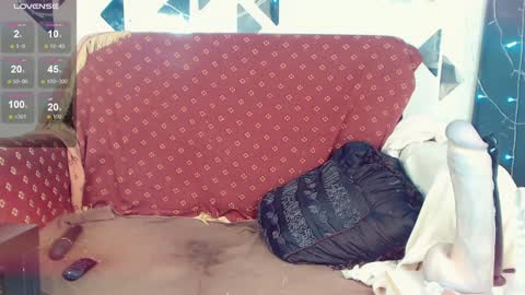 Snapshot of lauracrystall chatting on 02-02-25, 08:51 LauraCrystall online show from 02-02-25, 08:51