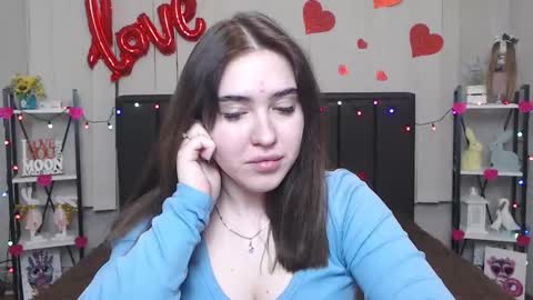 LauraHlot online show from 02-12-25, 10:15