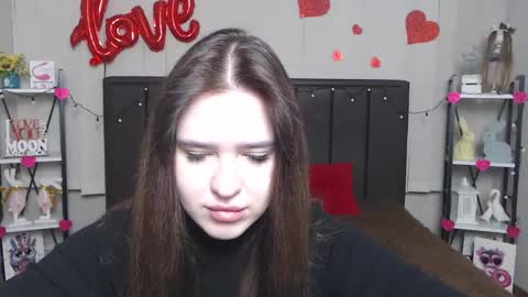 LauraHlot online show from 02-15-25, 06:23