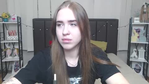 LauraHlot online show from 09-24-25, 05:44