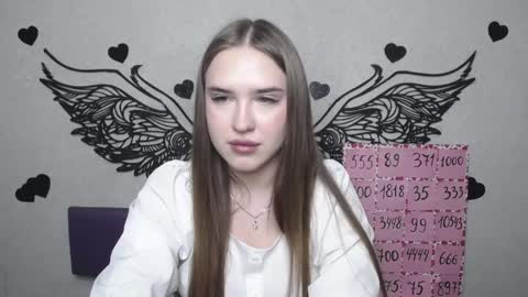 LauraHlot online show from 04-16-26, 05:58