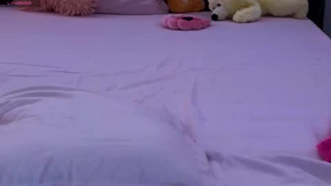 LauraMirage online show from 10-07-25, 07:49