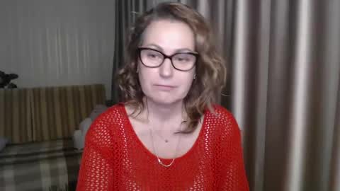 Lauraoven1 online show from 01-20-25, 05:59