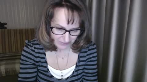 Lauraoven1 online show from 02-19-25, 04:33
