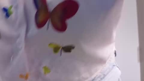 Laura online show from 11-26-25, 09:27