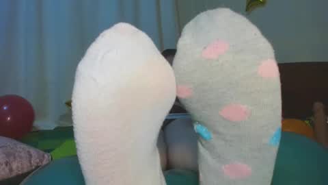 Snapshot of laureen777 chatting on 01-28-25, 01:39 laureen777 online show from 01-28-25, 01:39
