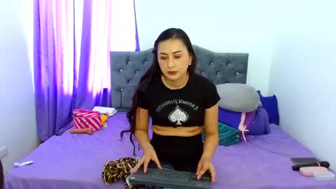 Snapshot of lauren_59 chatting on 11-03-25, 08:43 Lauren online show from 11-03-25, 08:43