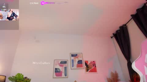Snapshot of lauren__dallass chatting on 12-03-24, 10:51 MissLauren online show from 12-03-24, 10:51
