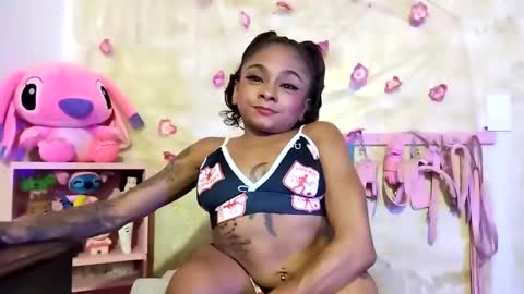 Lauren online show from 01-23-25, 02:44