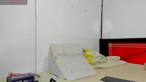 Snapshot of lauren_mark_ chatting on 09-29-25, 01:33 lauren_mark_ online show from 09-29-25, 01:33