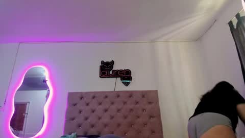 laurenlaine online show from 01-16-25, 06:06