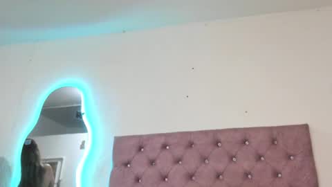 laurenlaine online show from 09-14-25, 05:01