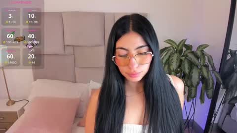 laurenn_smitth online show from 10-13-25, 01:11