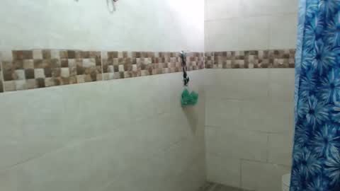 Lauren online show from 02-26-25, 07:05