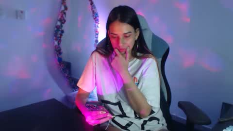 Lauren online show from 01-14-26, 02:50