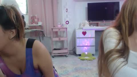 Lauren online show from 02-25-26, 02:37