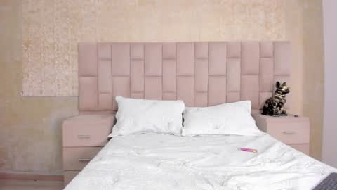 Lauren  online show from 01-18-25, 07:15