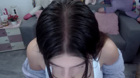 Laura online show from 12-18-24, 04:53