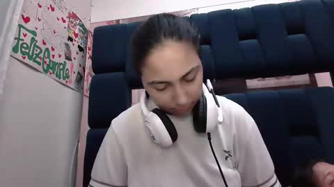 Laurent online show from 12-12-24, 01:53