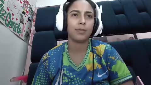 Laurent online show from 12-17-24, 08:45