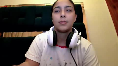 Laurent online show from 01-14-25, 05:08