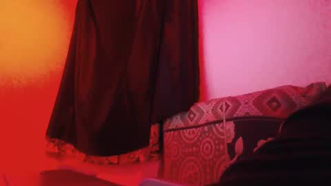 Laurent online show from 02-16-25, 03:37