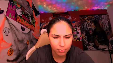 Laurent online show from 10-21-25, 05:19