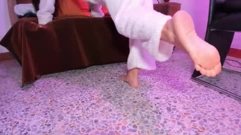 Lucie  online show from 10-27-25, 08:02