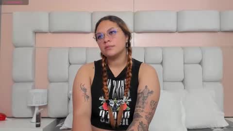 Laurent online show from 02-22-26, 12:47