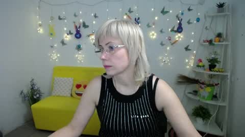 Lauren online show from 04-08-26, 06:02