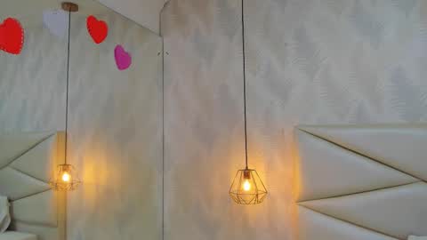 Laurent online show from 11-12-25, 10:37