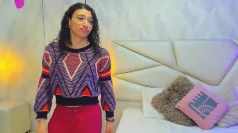 Laurent online show from 12-02-25, 11:04