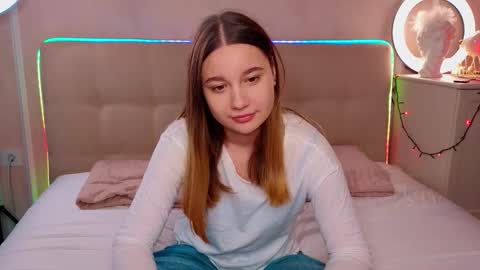 Lola online show from 12-22-25, 12:57