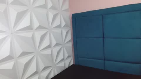 Snapshot of laurynjeffers chatting on 03-10-25, 01:10 LaurynJeffers online show from 03-10-25, 01:10