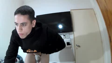 Lautaro online show from 09-15-25, 06:46