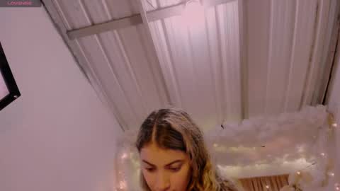 Lauu G online show from 12-31-24, 03:55