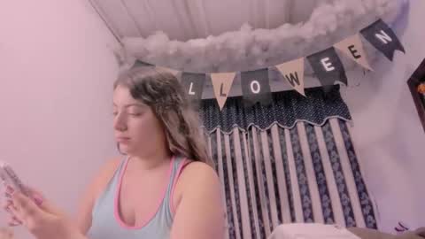 Lauu G online show from 10-13-25, 09:42