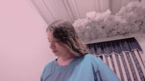 Lauu G online show from 11-29-25, 10:40